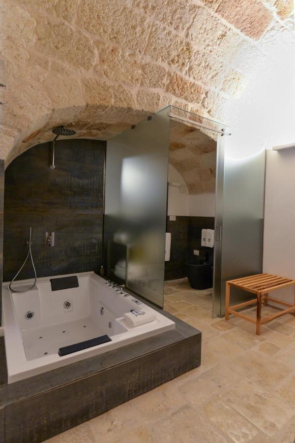 B-Welcome Rooms Of Charme E Relax Polignano a Mare Exterior foto